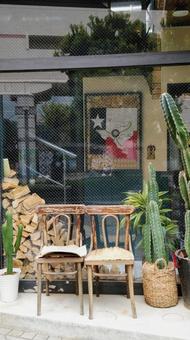 窓辺のガーデニングの写真