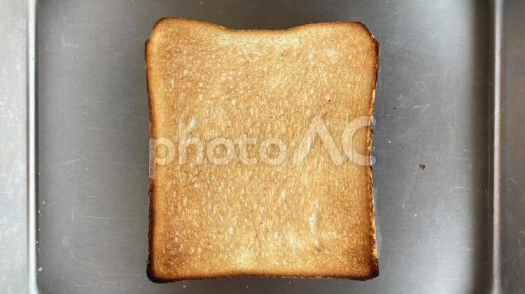 トーストした食パン（ヨコ、綺麗に焼けた） 食パン,パン,トーストの写真素材