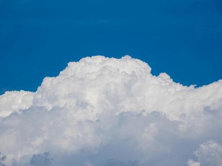 真夏の入道雲 真夏の入道雲の写真