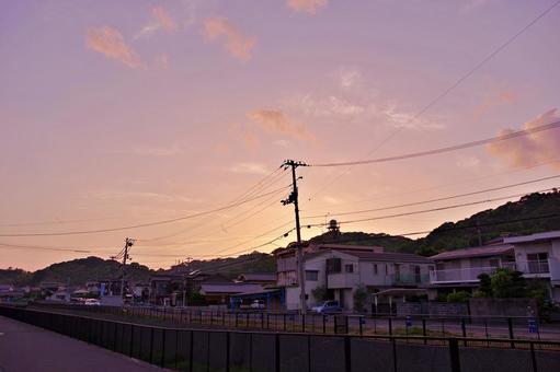 	松山市郊外の町角風景 町並み,家並み,宮前川の写真素材