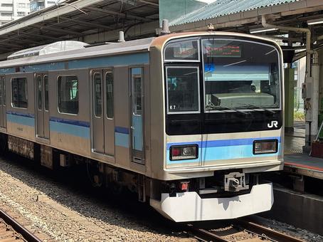 荻窪駅に停車中の東西線乗り入れE231系 荻窪駅に停車中の東西線乗り入れE231系の写真