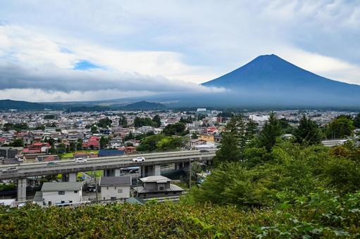 山梨・新倉富士浅間神社と富士山の景観 新倉富士浅間神社,富士山,五重塔の写真素材