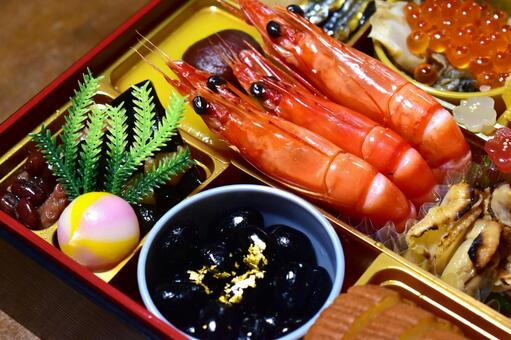 お正月のおせち料理 重箱,お重,海老の写真素材