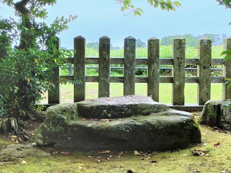 蓮如の里 腰掛石 蓮如の里 腰掛石 吉崎御坊,吉崎御坊旧跡,蓮如の里の写真素材