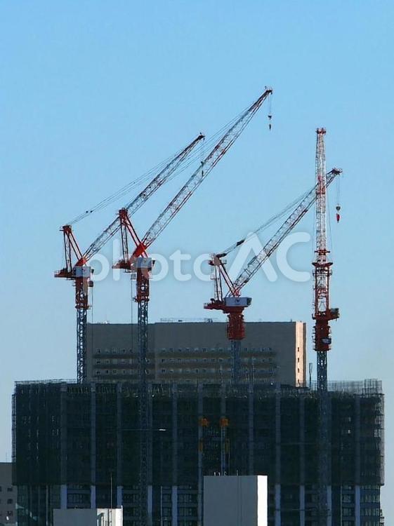 建設現場のタワークレーン タワークレーン,建設現場,ビル建築の写真素材
