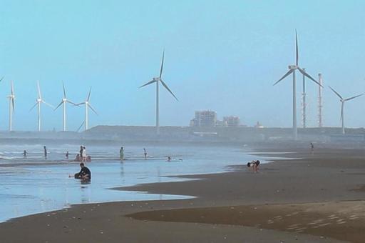 砂浜と男の子 海,風景,晴天の写真素材