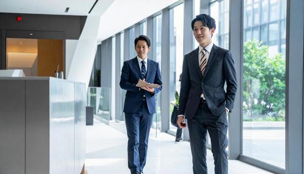 若いビジネスマンチーム 若いビジネスマンチームの写真