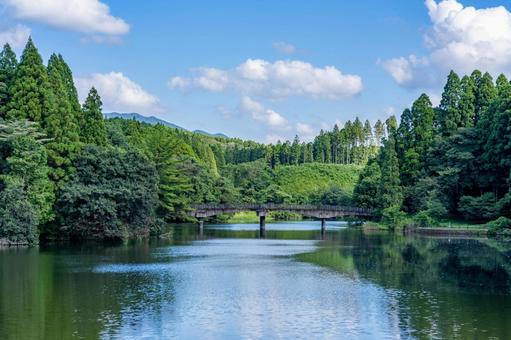 中池農村公園の中池 中池農村公園の中池 中池農村公園,池,青空の写真素材