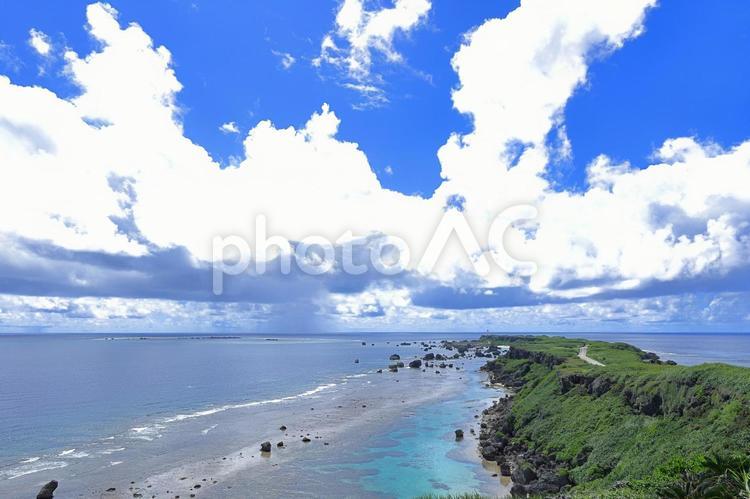 青い海と岬が見える風景 岬,海岸,波の写真素材