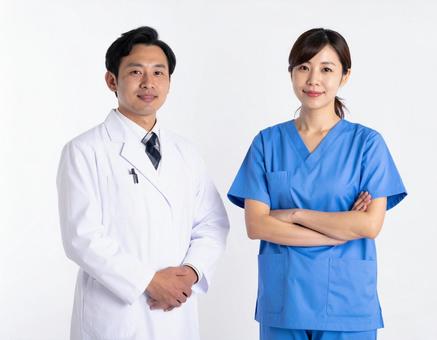 医師・看護師の医療チームのイメージ 医師・看護師の医療チームのイメージの写真