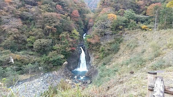 静岡・梅ヶ島コンヤ・赤水の滝 静岡・梅ヶ島コンヤ・赤水の滝の写真