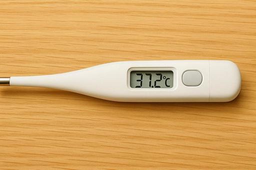37.2度の電子体温計・検温・微熱・熱 37.2度の電子体温計・検温・微熱・熱の写真