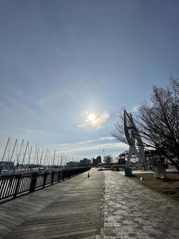 港の風が心地いい一日 清水港,静岡観光,富士山の写真素材