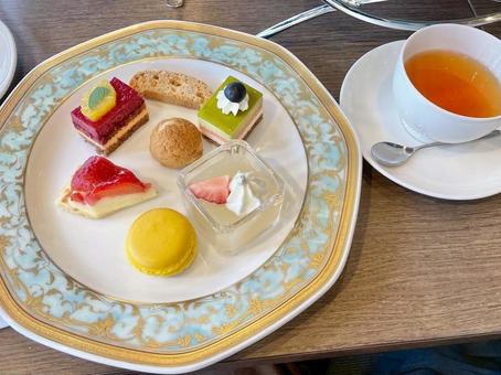 アフタヌーンティーセット アフタヌーンティーセット アフタヌーンティー,スイーツ,ケーキの写真素材