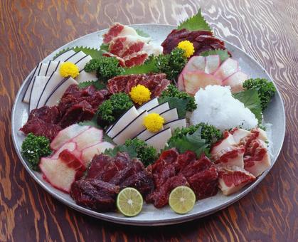 くじら肉盛り合わせ くじら肉盛り合わせ クジラ肉,盛り合せ,肉の写真素材