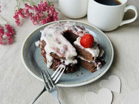 Strawberry and cocoa cake, JPG