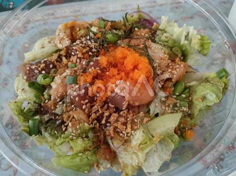 海鮮たっぷりポキ丼 グルメ,料理,食べ物の写真素材