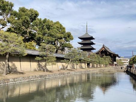東寺（教王護国寺） 世界文化遺産,世界遺産,京都の写真素材