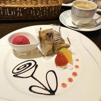カシスアイス&モンブラン カシスアイス&モンブラン カシスアイス,アイス,アイスクリームの写真素材