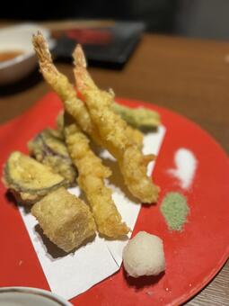 天ぷら 酒のつまみ,酒のアテ,海老天の写真素材