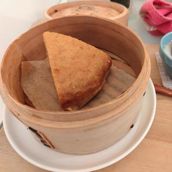 せいろで蒸したマーラーカオ マーラーカオ,せいろ,おやつの写真素材