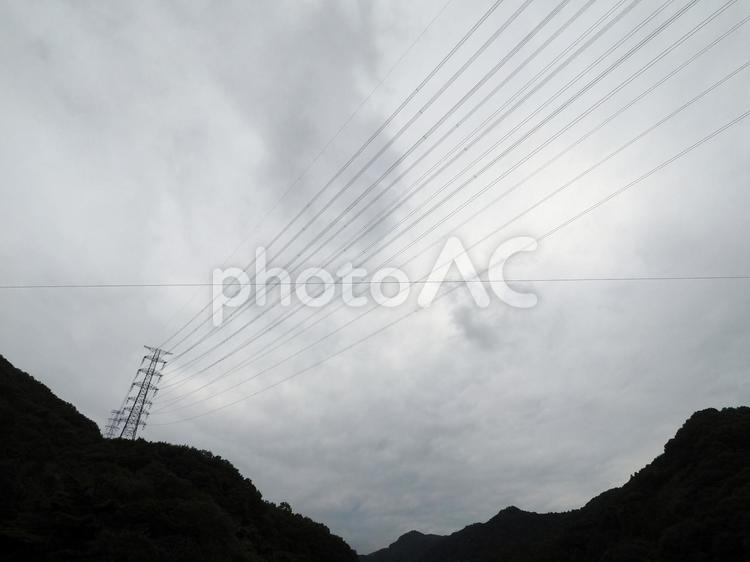 鉄塔がある風景 鉄塔,送電線,電線の写真素材