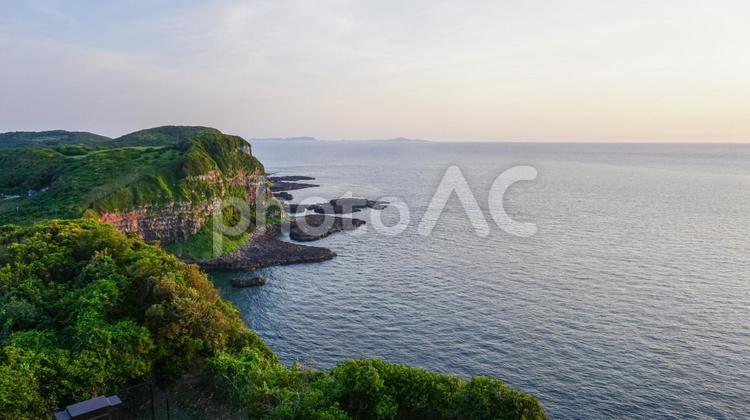 長崎県平戸市の大バエ灯台から見える風景 大ハエ灯台,長崎,平戸の写真素材