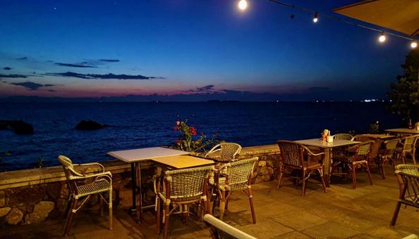 海が見えるカフェテラス 海が見えるカフェテラスの写真