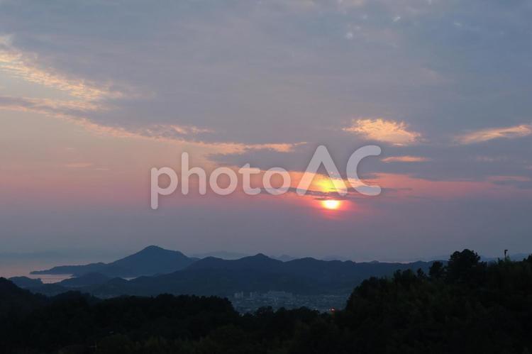 瀬戸の夕日 日暮れ,暁,太陽の写真素材
