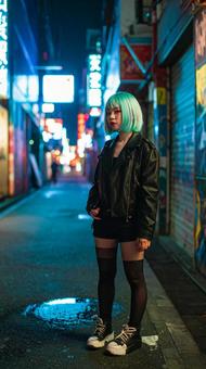 推しのサイバーパンクに染まる女性 推しのサイバーパンクに染まる女性 押し活,サブカルチャー,サイバーパンクの写真素材
