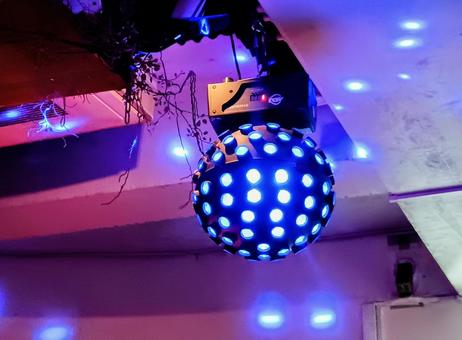 ライブハウスの照明器具② ライブハウスの照明器具② ライブ,ライブハウス,キラキラの写真素材