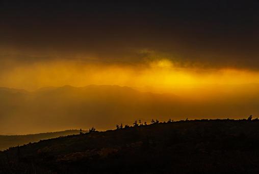 宮城県 蔵王エコーラインから望む夕景 宮城県 蔵王エコーラインから望む夕景の写真
