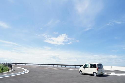 大空と国道 大空と国道 車,大空,道路の写真素材