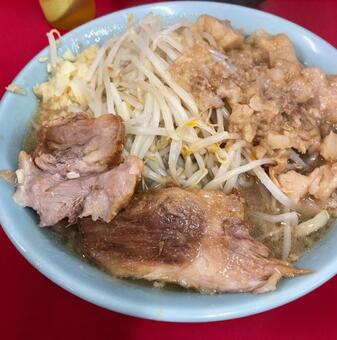 二郎系ラーメン 二郎系ラーメン,二郎系インスパイア,二郎系の写真素材