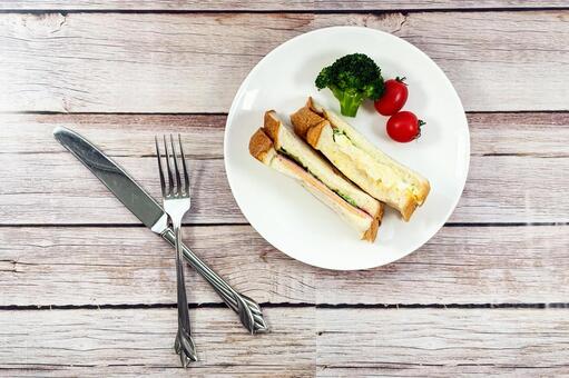 サンドウィッチプレート サンドウィッチ,朝食,ランチの写真素材