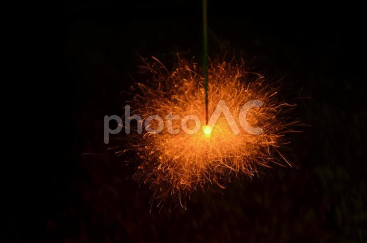 手持ち花火 風物詩,手持ち花火,花火の写真素材