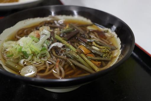 山菜そば 麺類,サービスエリア,食事の写真素材