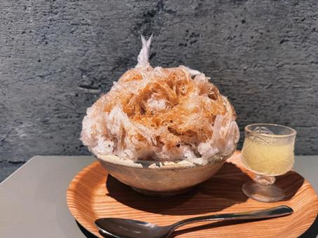 カキ氷 カキ氷 カキ氷,ミルク,コーヒーの写真素材