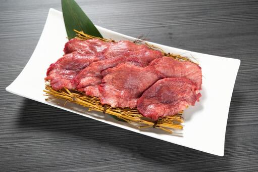 焼肉 US タン塩 焼肉,タン,牛肉の写真素材