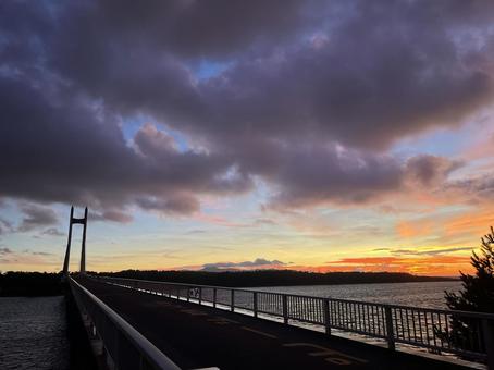 夕方サンセットブリッジ 夕方サンセットブリッジ 橋,空,自然の写真素材