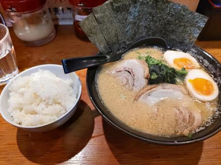 ラーメンライス ラーメンライスの写真