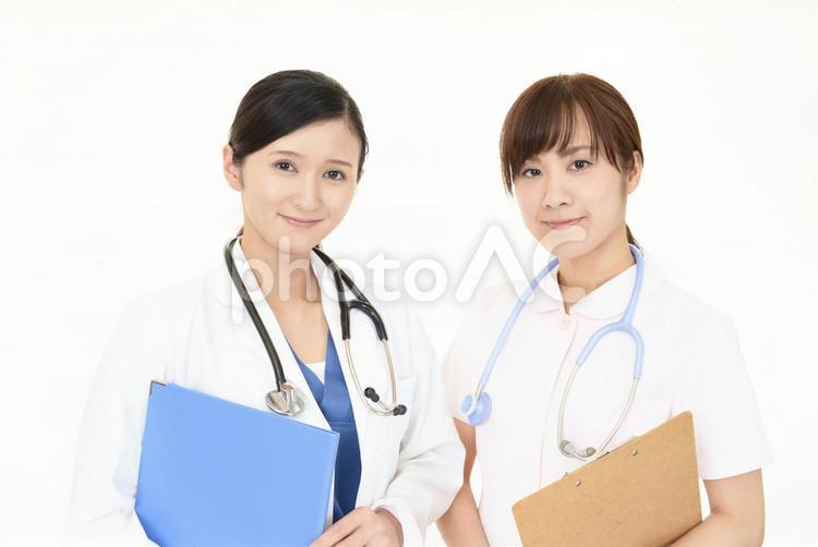 笑顔の女医と看護師 医者,医師,女医の写真素材