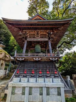 常楽寺の鐘とお地蔵様 別所温泉,寺院,寺の写真素材