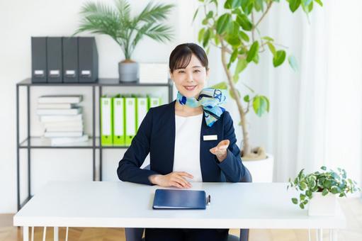 コンサルタント コンサルタント,笑顔,コンサルティングの写真素材