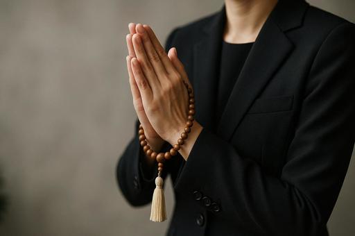 合掌する人の写真