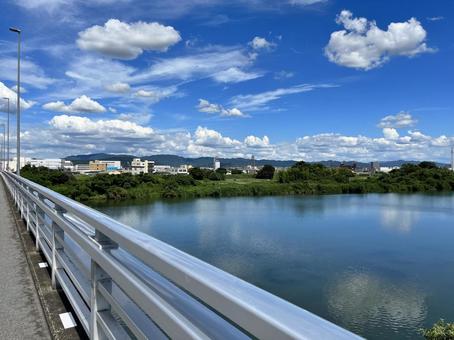 京都久世橋より桂川を南に見る 京都久世橋より桂川を南に見るの写真