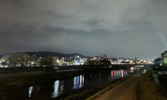 鴨川 夜景,川,河の写真素材