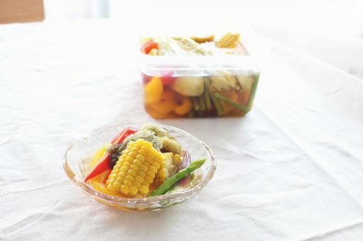 夏野菜の出汁びたし 夏野菜の出汁びたし 食事,ランチ,おうちカフェの写真素材