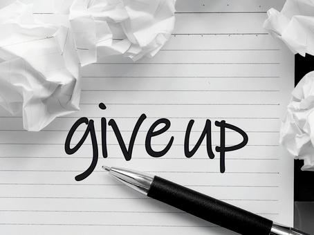 ギブアップします、もうだめです。 ギブアップ,giveup,降参の写真素材