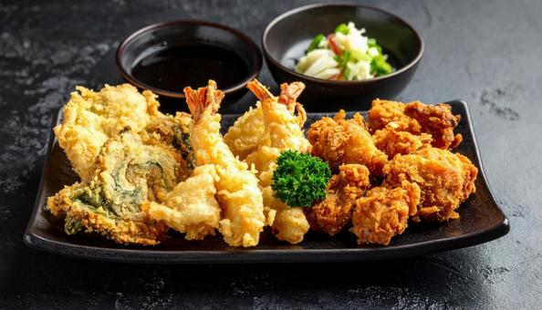 鳥の唐揚げ、とり天、竜田揚げ 鳥の唐揚げ、とり天、竜田揚げの写真